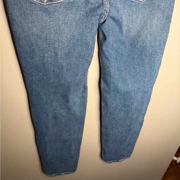 Madewell The Perfect Vintage Jean in Melgrove Wash - Picture 9 of 13